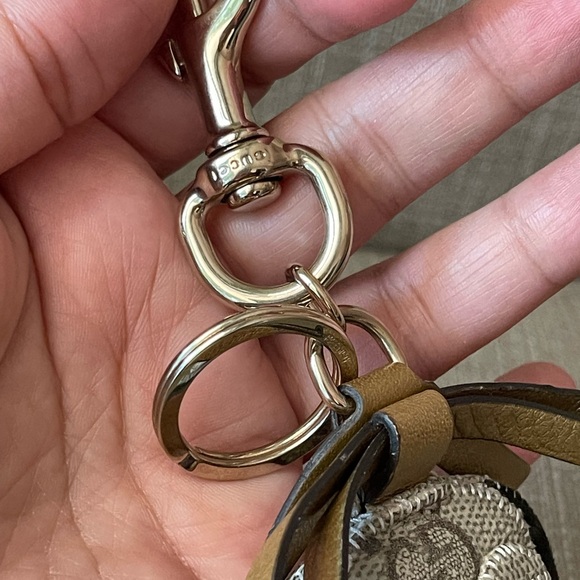 Authentic Gucci PVC leather DOG bag charm key holder - Picture 3 of 8